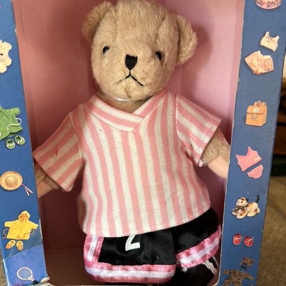 Muffy Bear Life is one big dress-up! Collection in original box - Picture 2 of 2